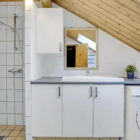 Lovely Home In Oksbol With Sauna Дом отдыха